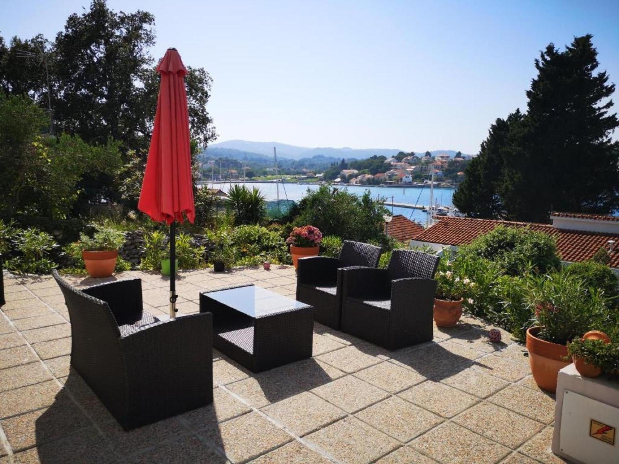 Lumbarda Resort Apartments 外观 照片